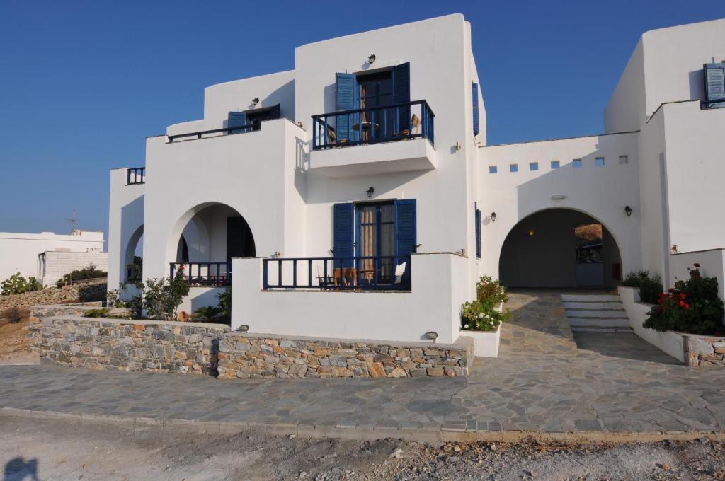 Aiolos Hotel 2*
