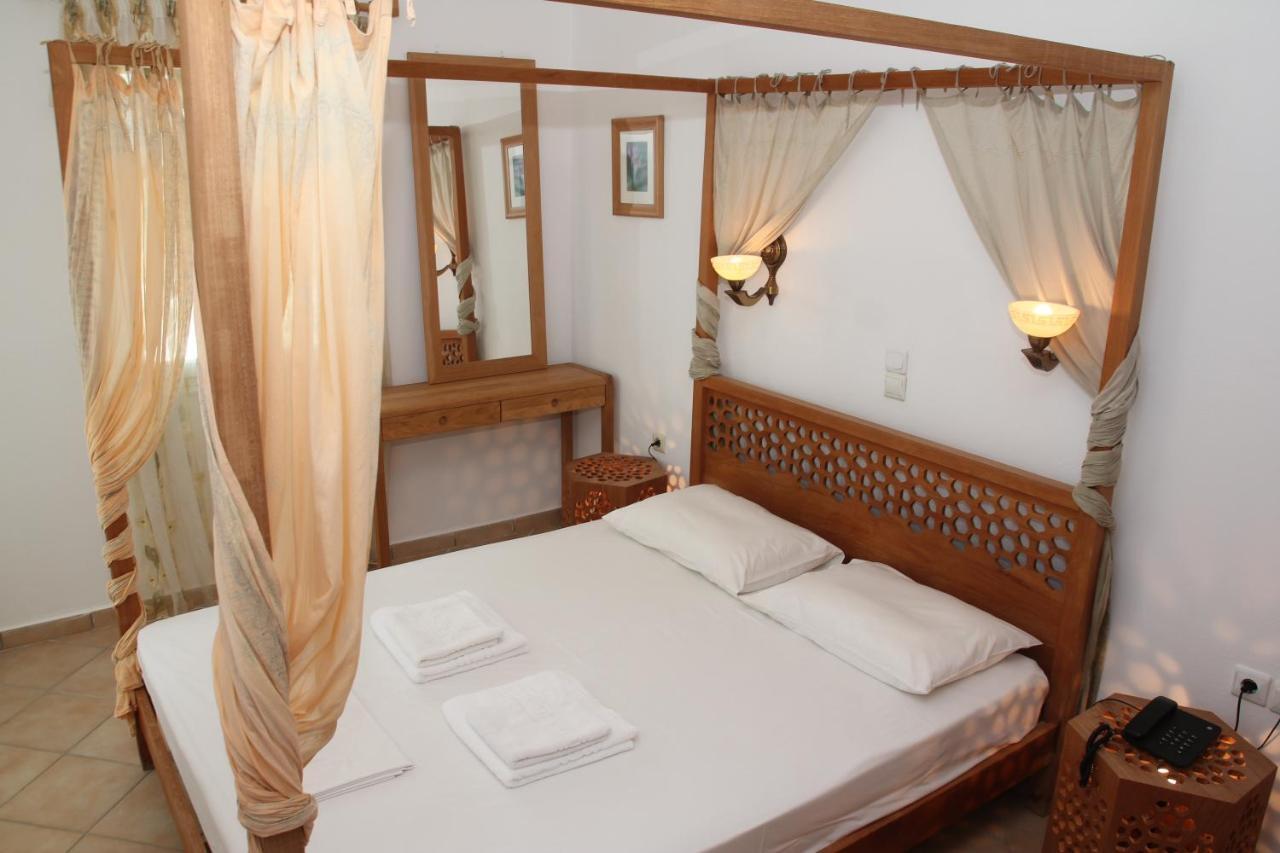 Aiolos Hotel 2*